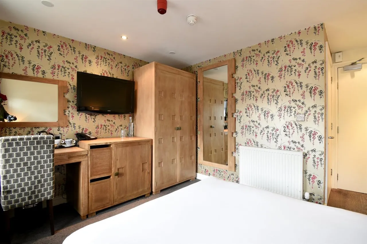 Fore Street, Hertford, SG14, photo 4