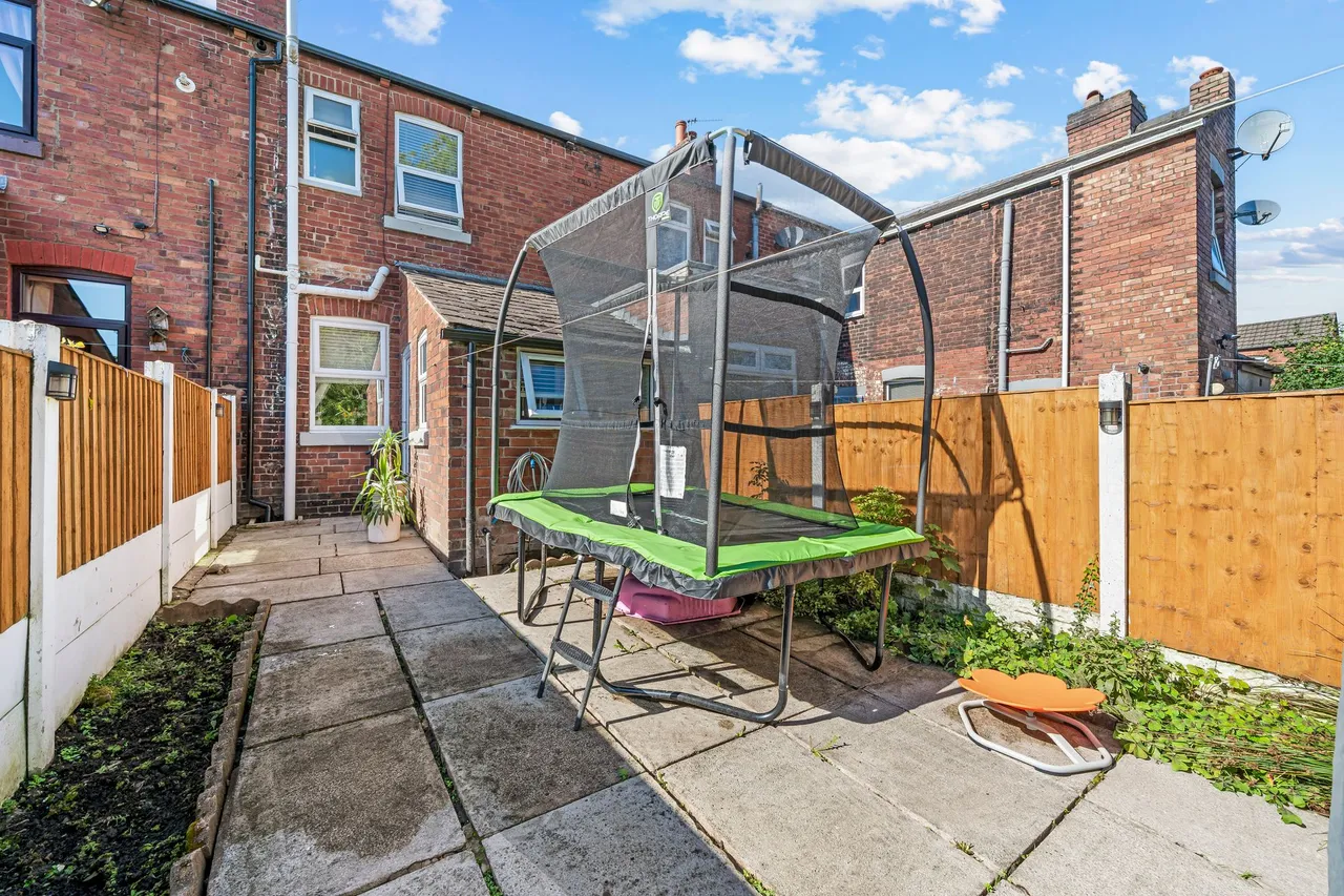 Wigan Road, Ashton-In-Makerfield, WN4, photo 20