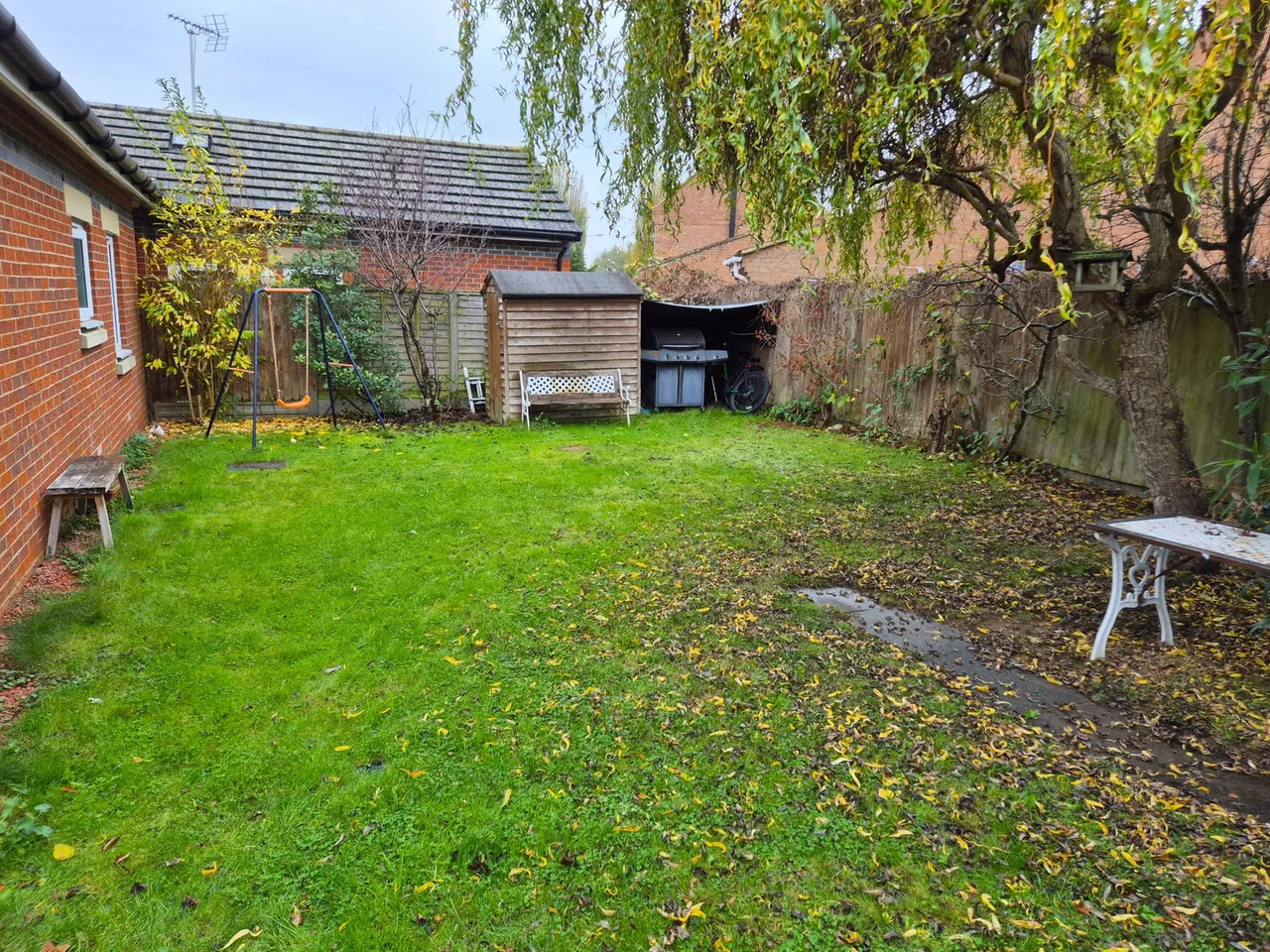 2 bed house for sale, Walkers Close, Shefford