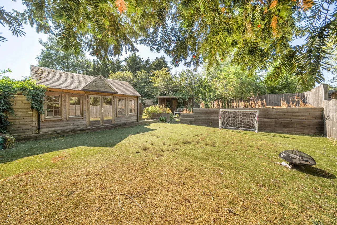 Solesbridge Lane, Chorleywood, WD3, photo 10
