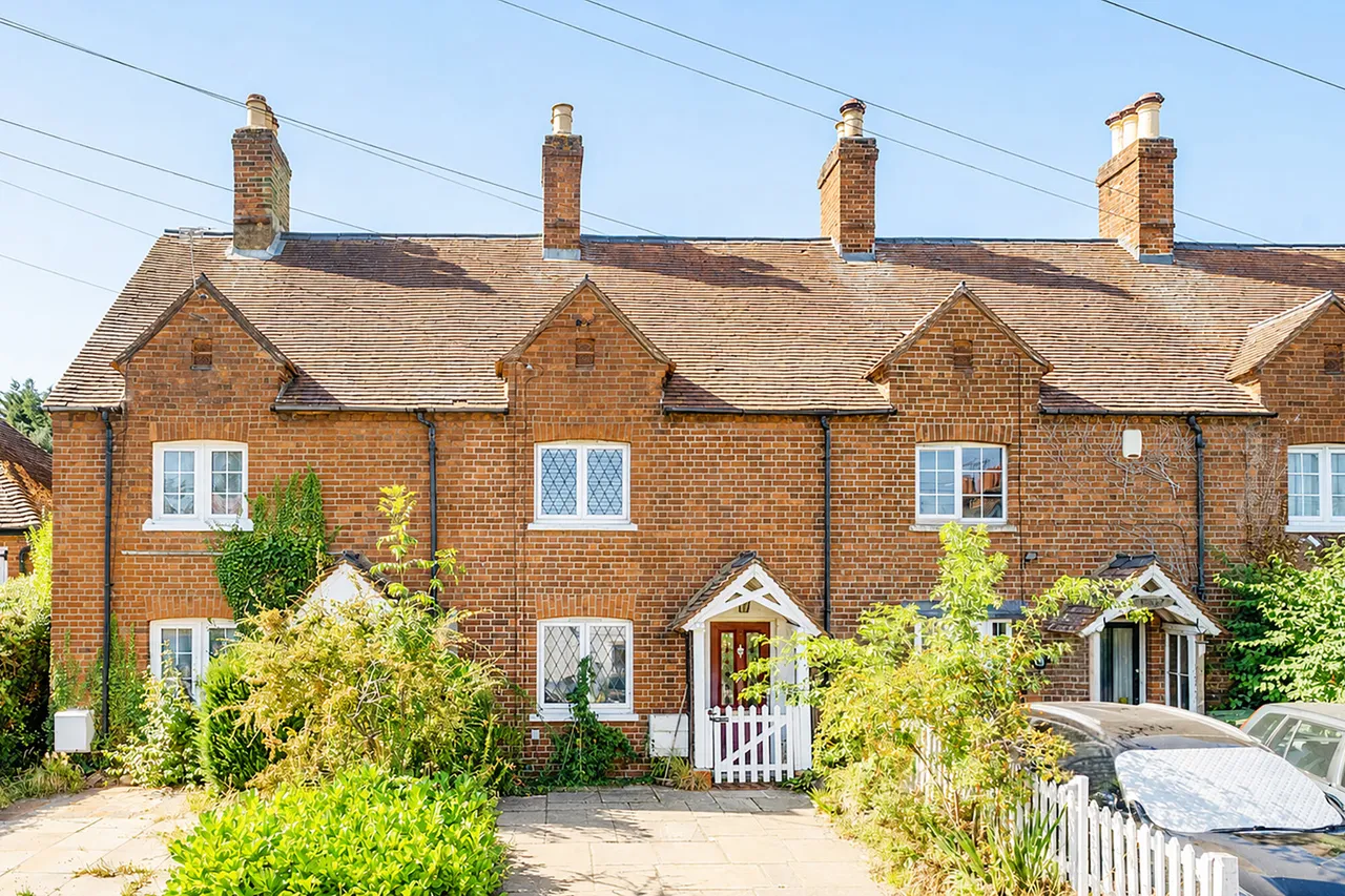 2 bed house for sale, Solesbridge Lane, Chorleywood, WD3