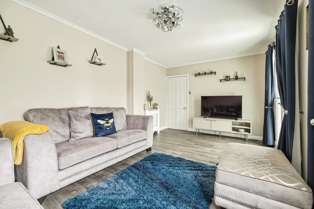Easter Drylaw Drive, Edinburgh, EH4, photo 3