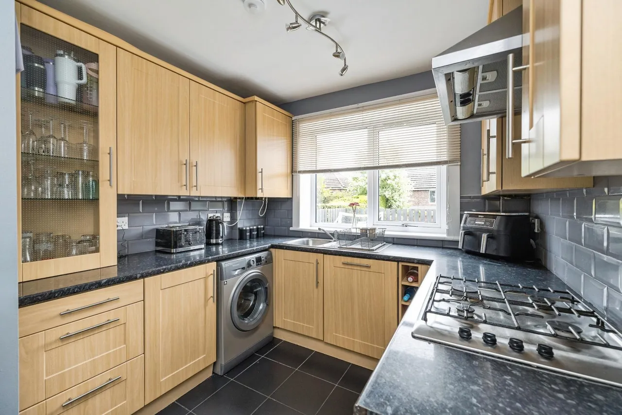 Easter Drylaw Drive, Edinburgh, EH4, photo 5