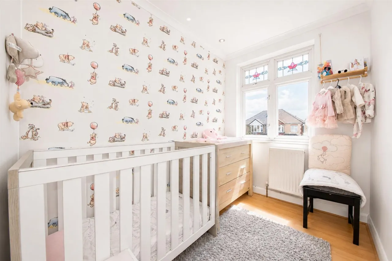 Orchard Way, Aldershot, photo 9