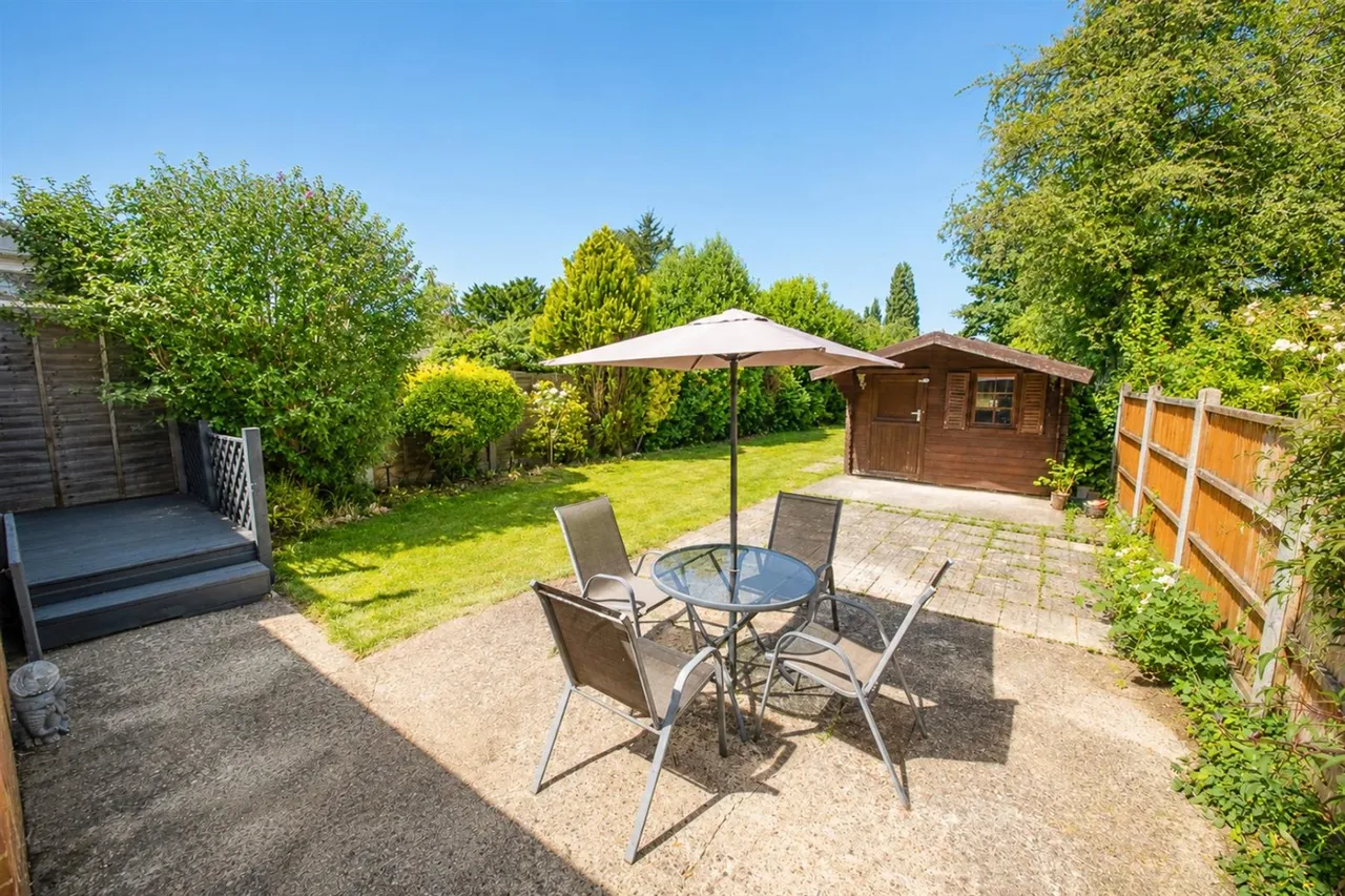 Orchard Way, Aldershot, photo 11