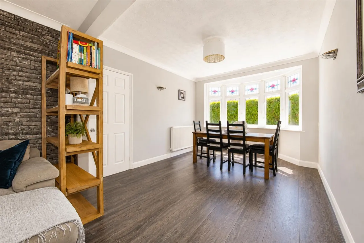 Orchard Way, Aldershot, photo 4