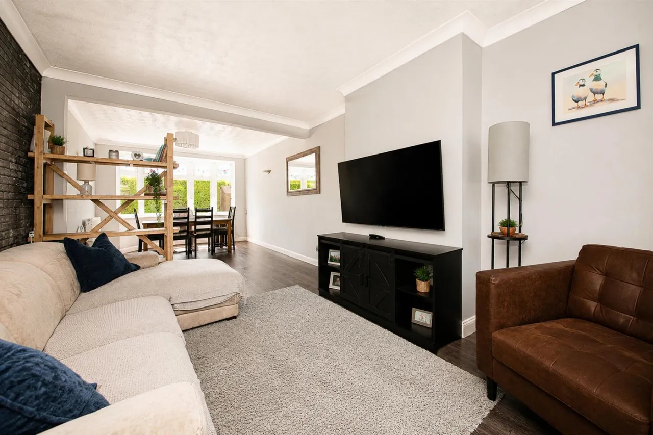 Orchard Way, Aldershot, photo 2