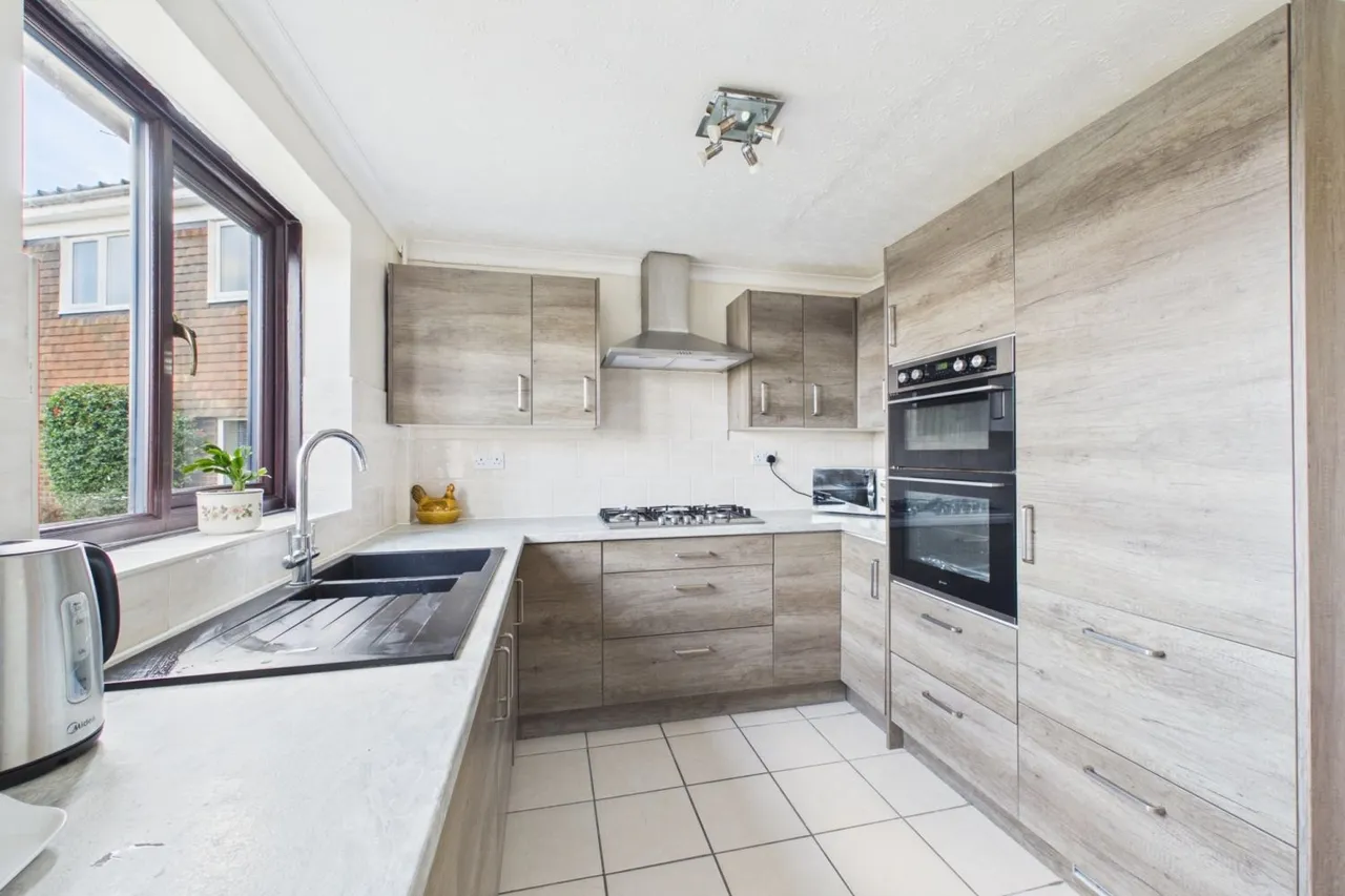 Abbotts Way, Wingrave, HP22, photo 5