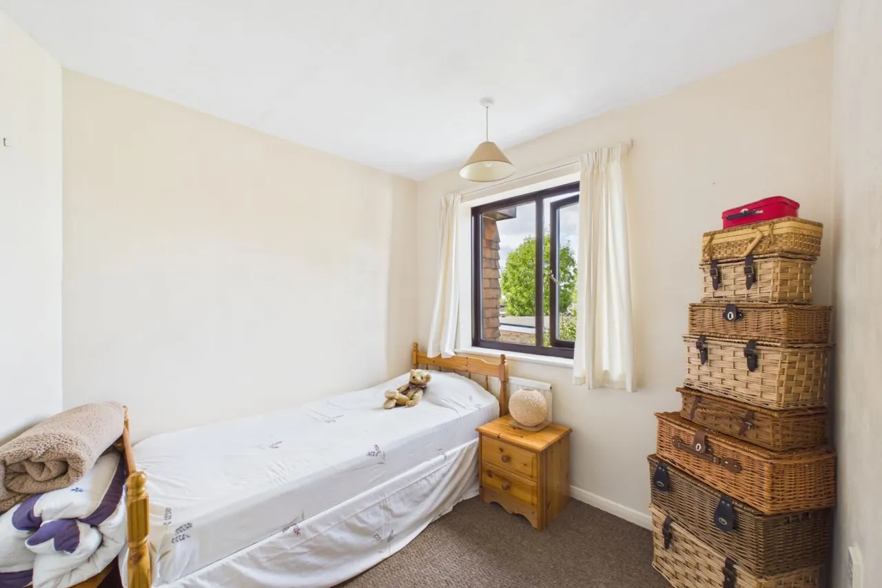 Abbotts Way, Wingrave, HP22, photo 13