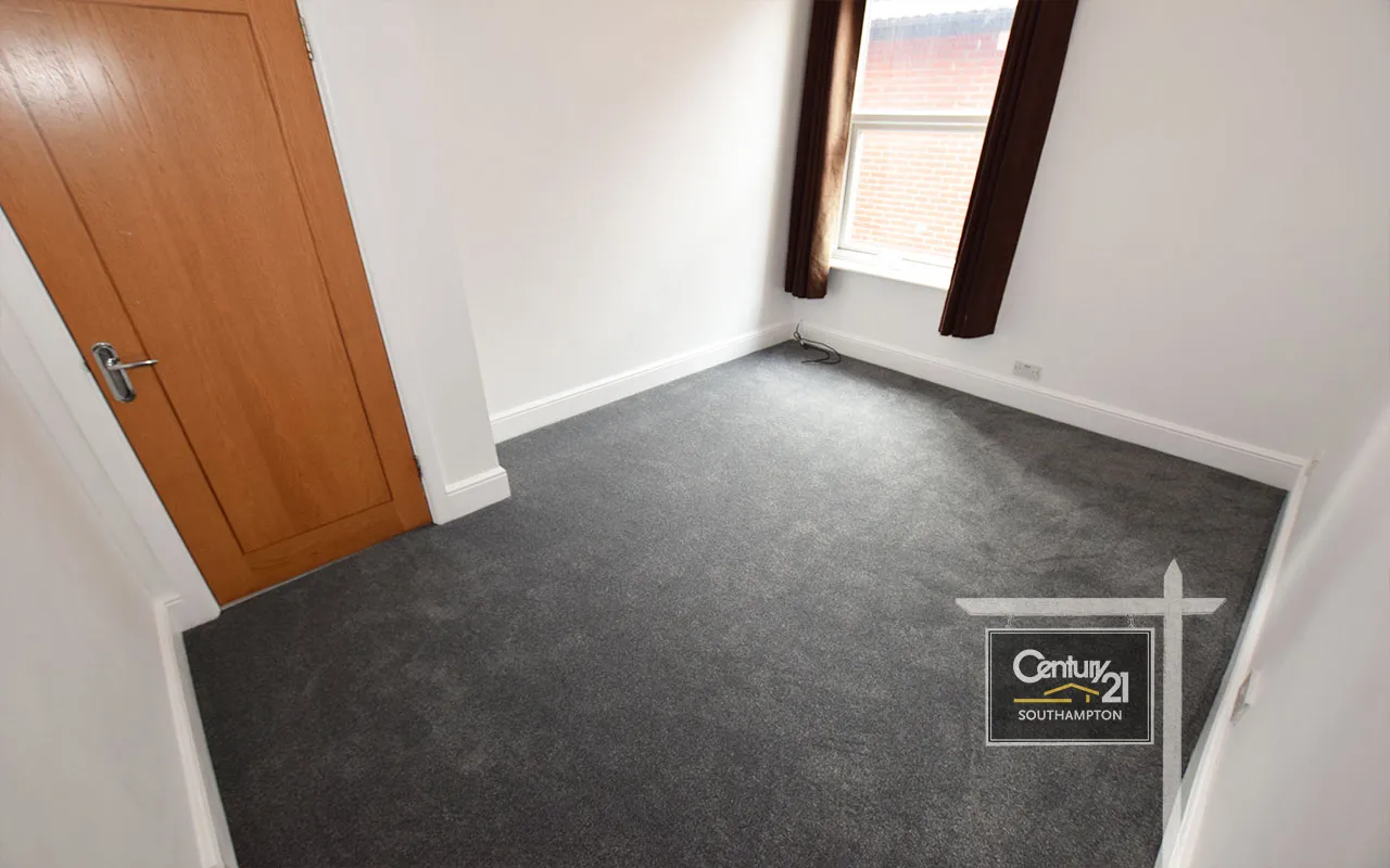 Howard Road, Southampton, SO15, photo 4