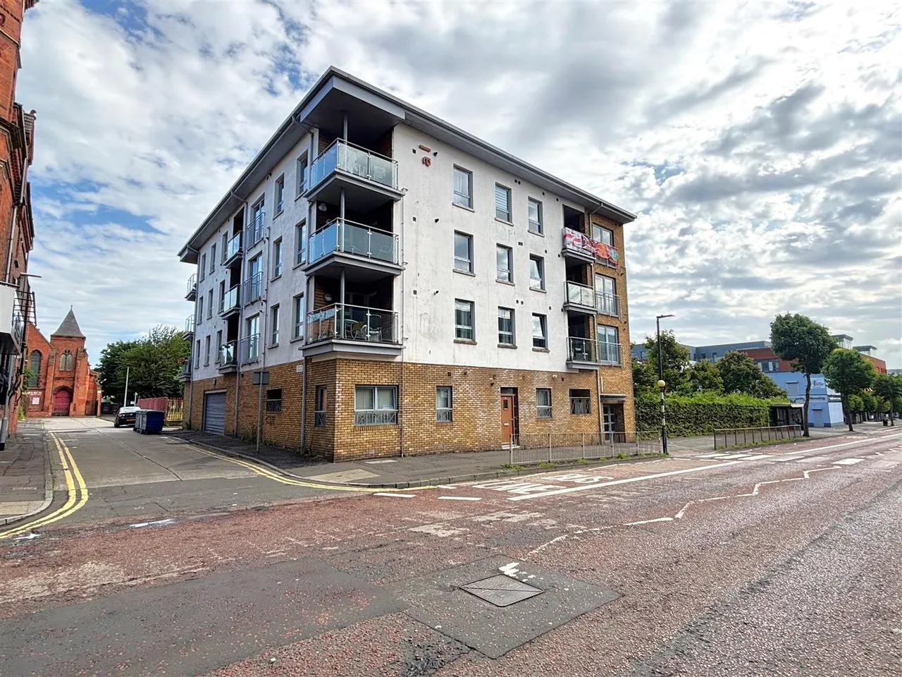 Shankill Road, Belfast, BT13, photo 3