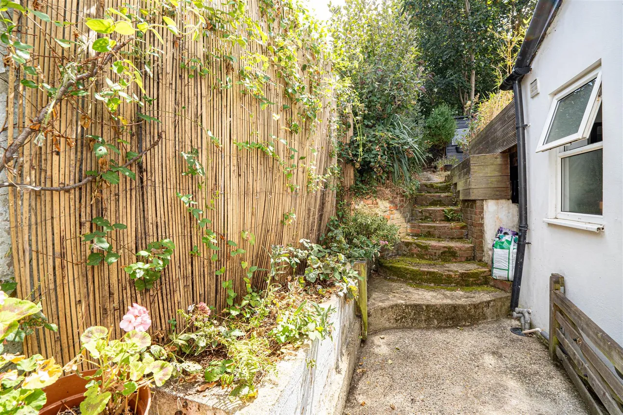 Mount Pleasant Road, Hastings, photo 13