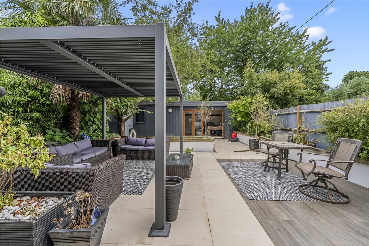 Constance Road, Twickenham, TW2 7HX, photo 2