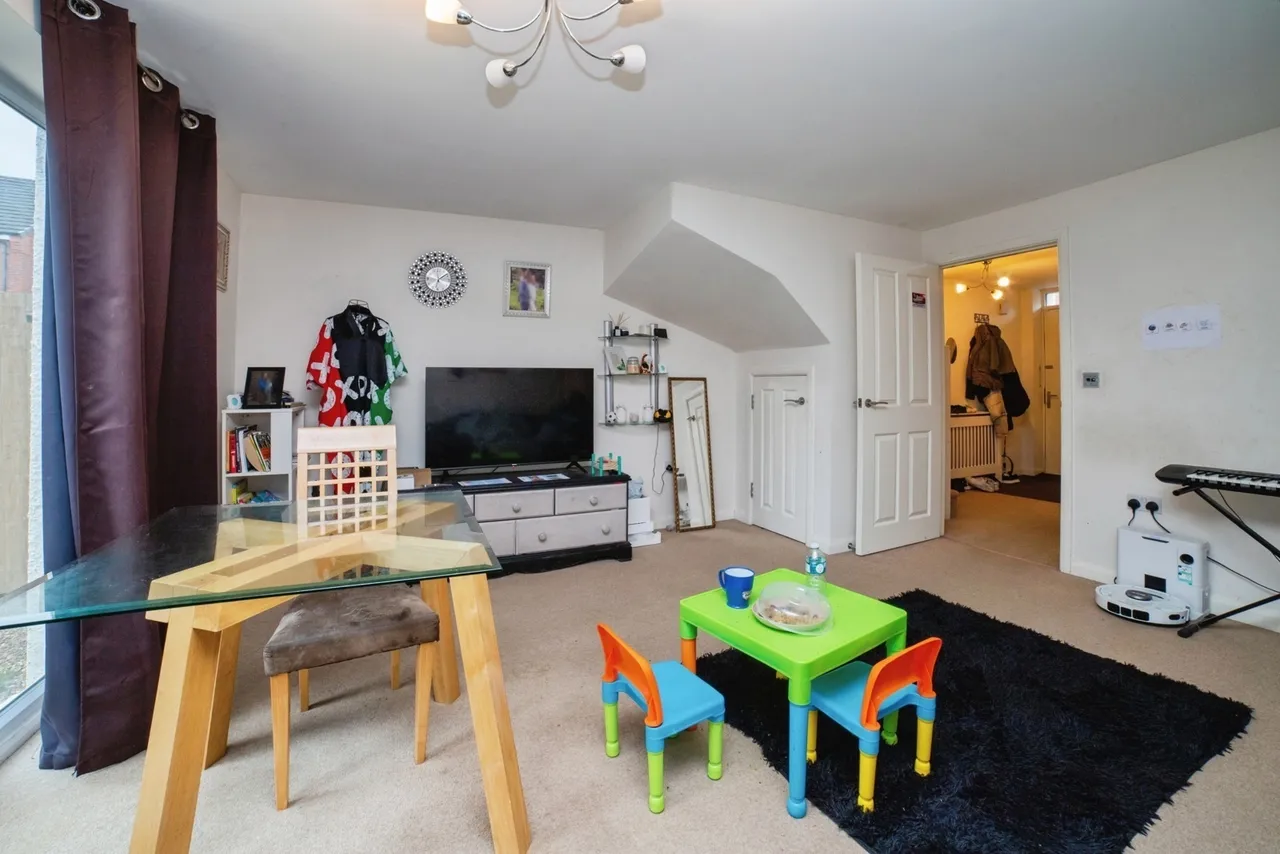 Topaz Crescent, Sutton-in-Ashfield, Nottinghamshire, NG17, photo 5