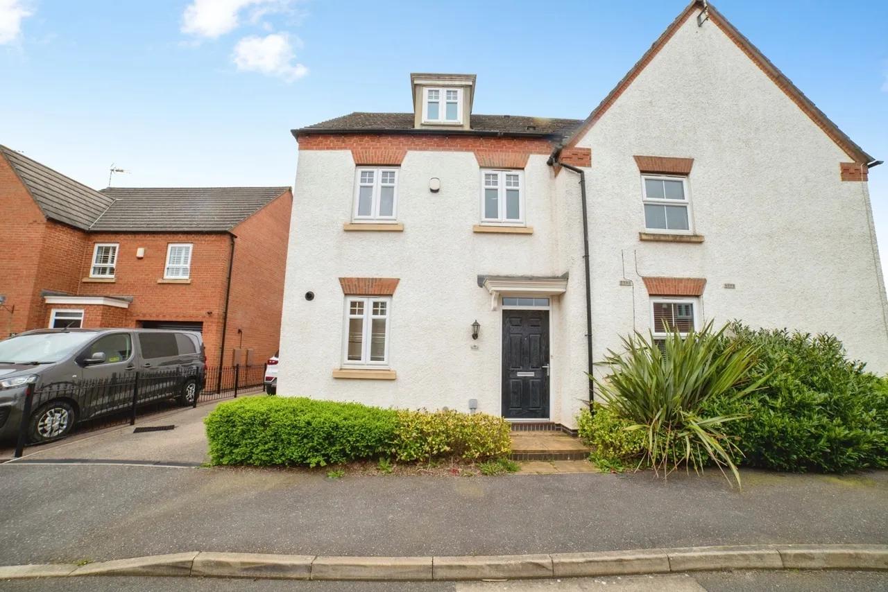 3 bed house for sale — Topaz Crescent, Sutton-in-Ashfield, Nottinghamshire, NG17