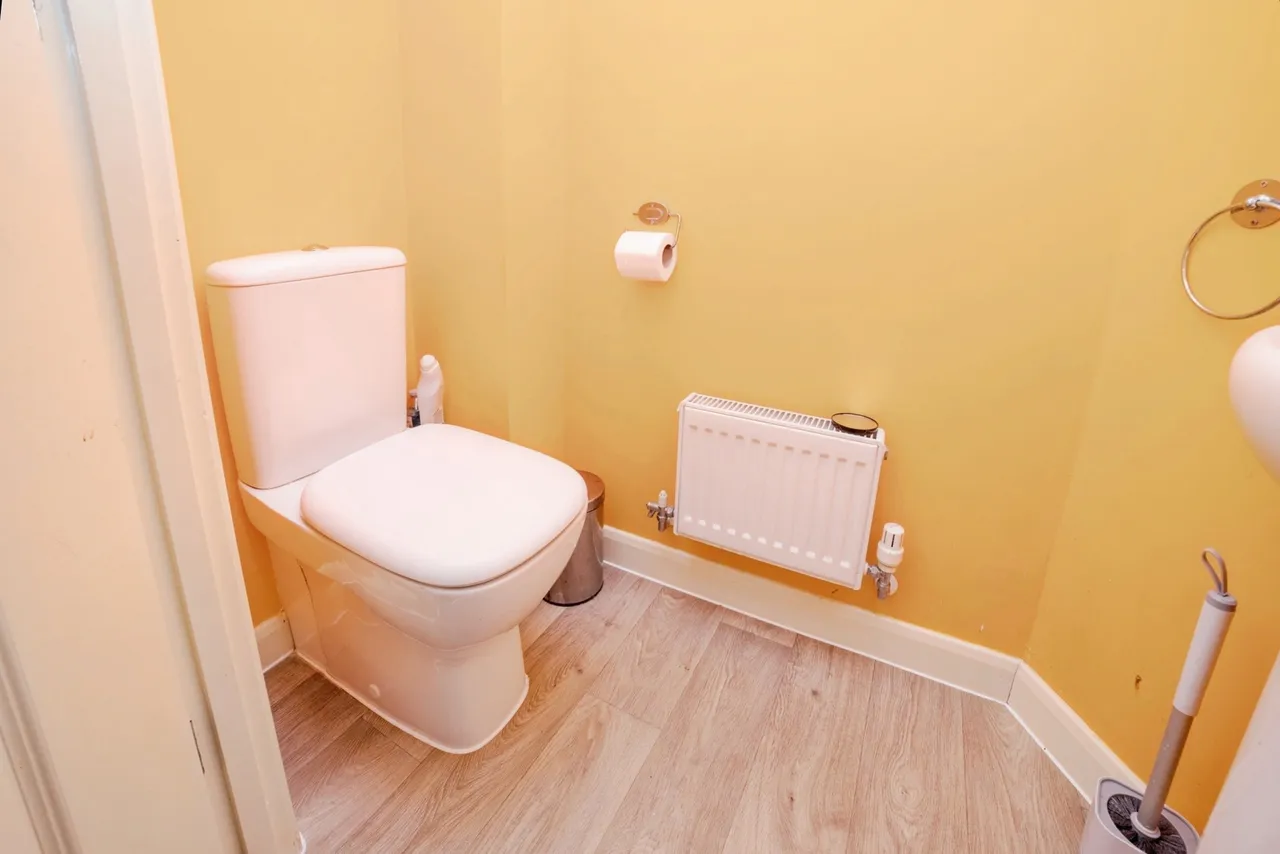 Topaz Crescent, Sutton-in-Ashfield, Nottinghamshire, NG17, photo 6