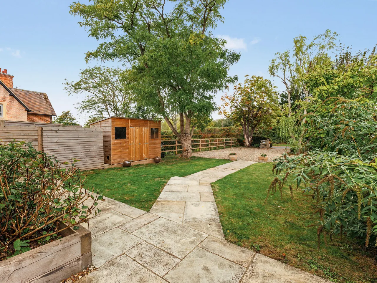 Main Street, Dumbleton, WR11, photo 27