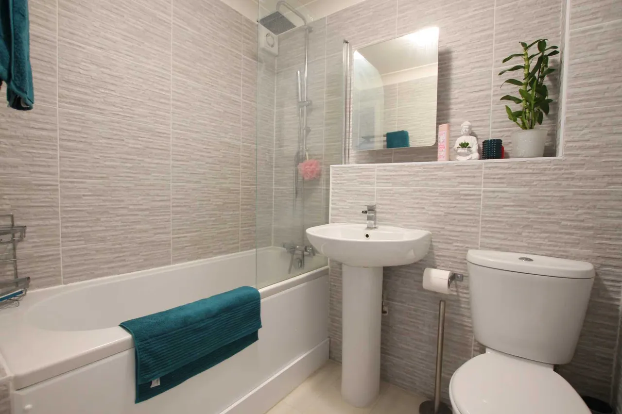 Gladesmere Court, Watford, Watford, WD24 6LX, photo 7