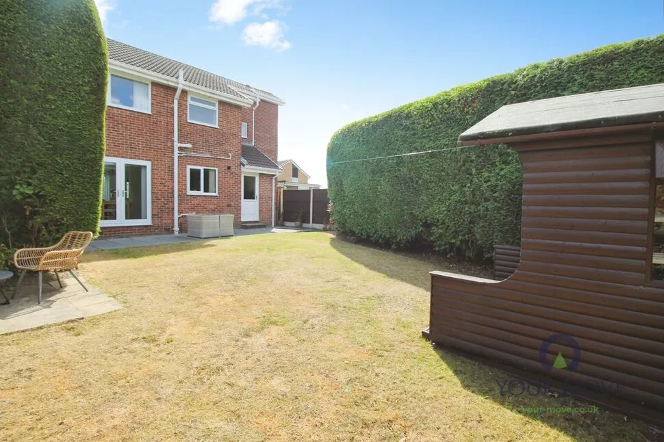Blackburn Crescent, Chapeltown, Sheffield, S35, photo 11