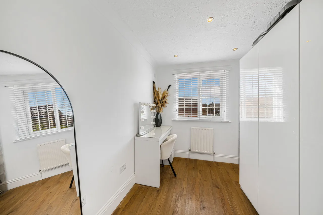 Danbury Crescent, South Ockendon, RM15, photo 19