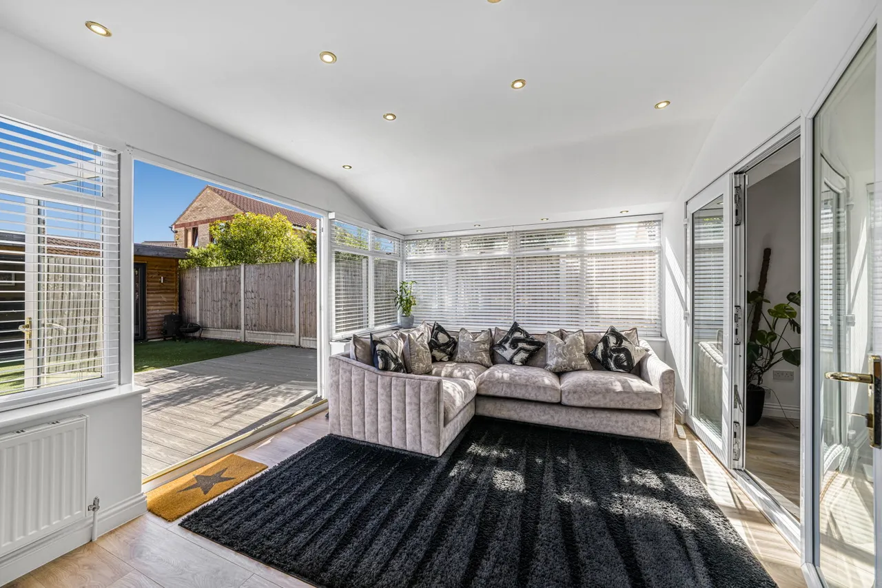 Danbury Crescent, South Ockendon, RM15, photo 10