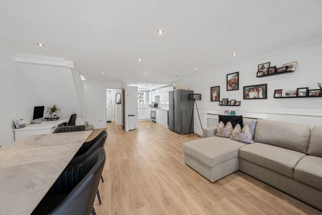 Danbury Crescent, South Ockendon, RM15, photo 6