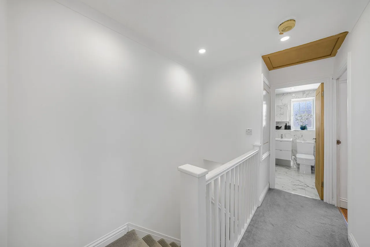 Danbury Crescent, South Ockendon, RM15, photo 15