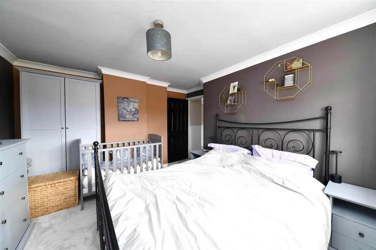 Manor Close, Hertford, Herts, SG14 3JZ, photo 10