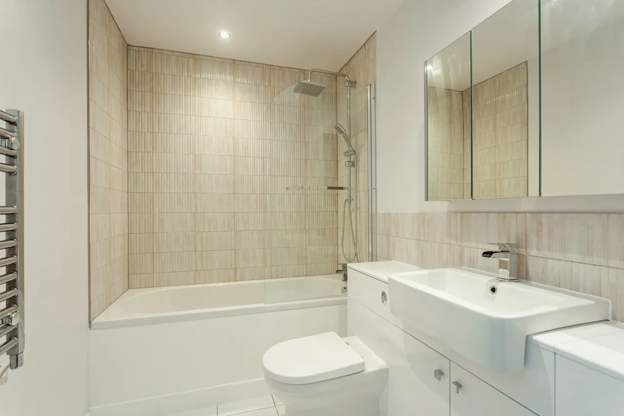 The Blenheim Centre, Prince Regent Road, Hounslow, TW3, photo 12