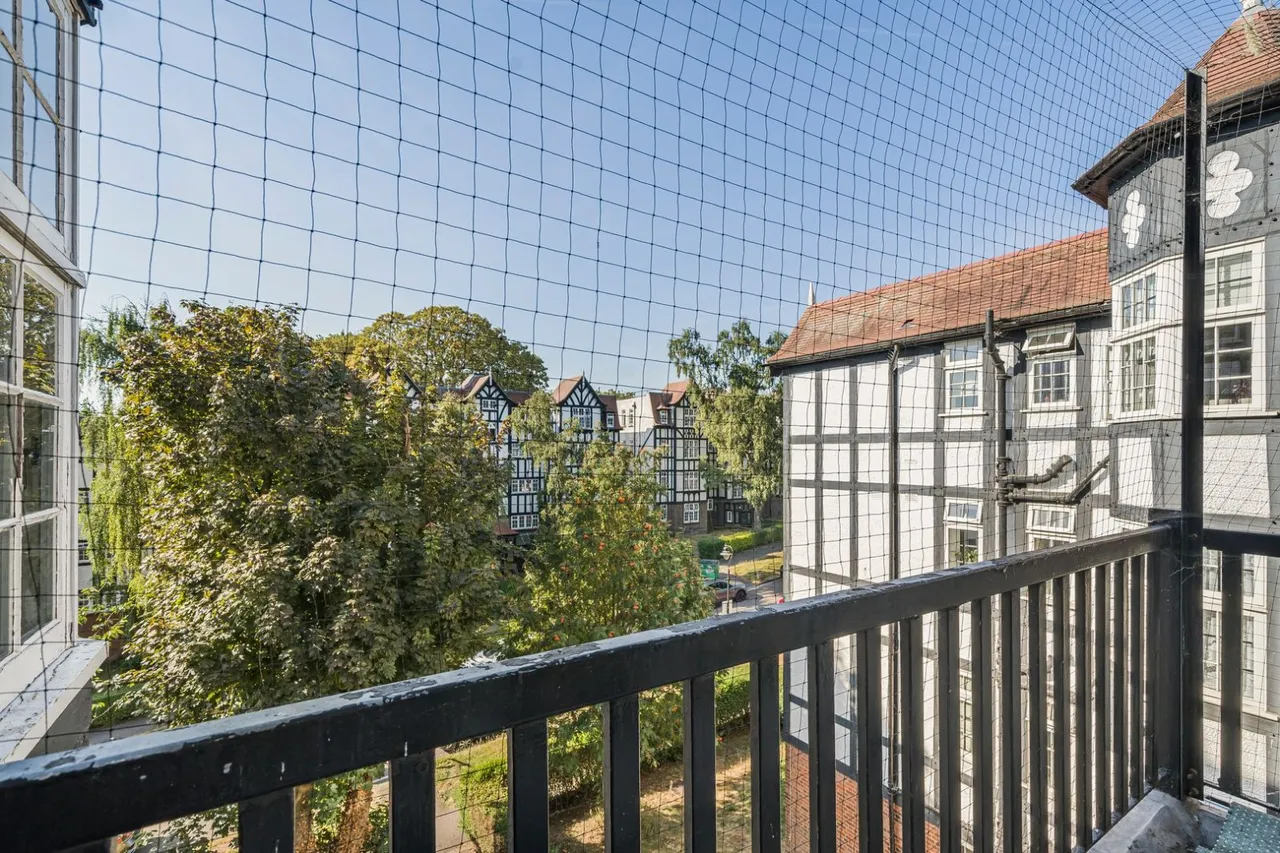 Oakeshott Avenue, London, N6, photo 11