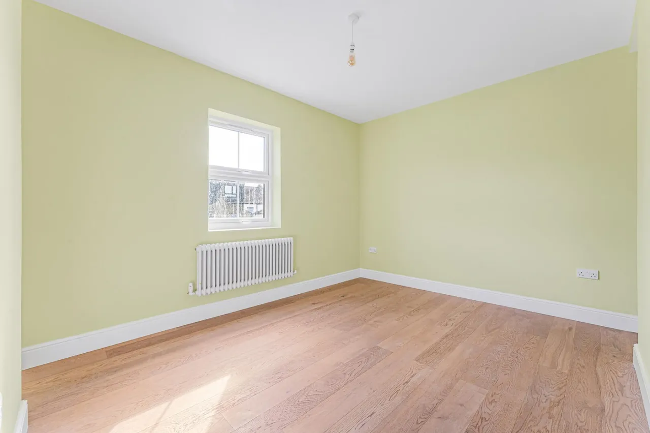 Cary Road, London, E11, photo 19