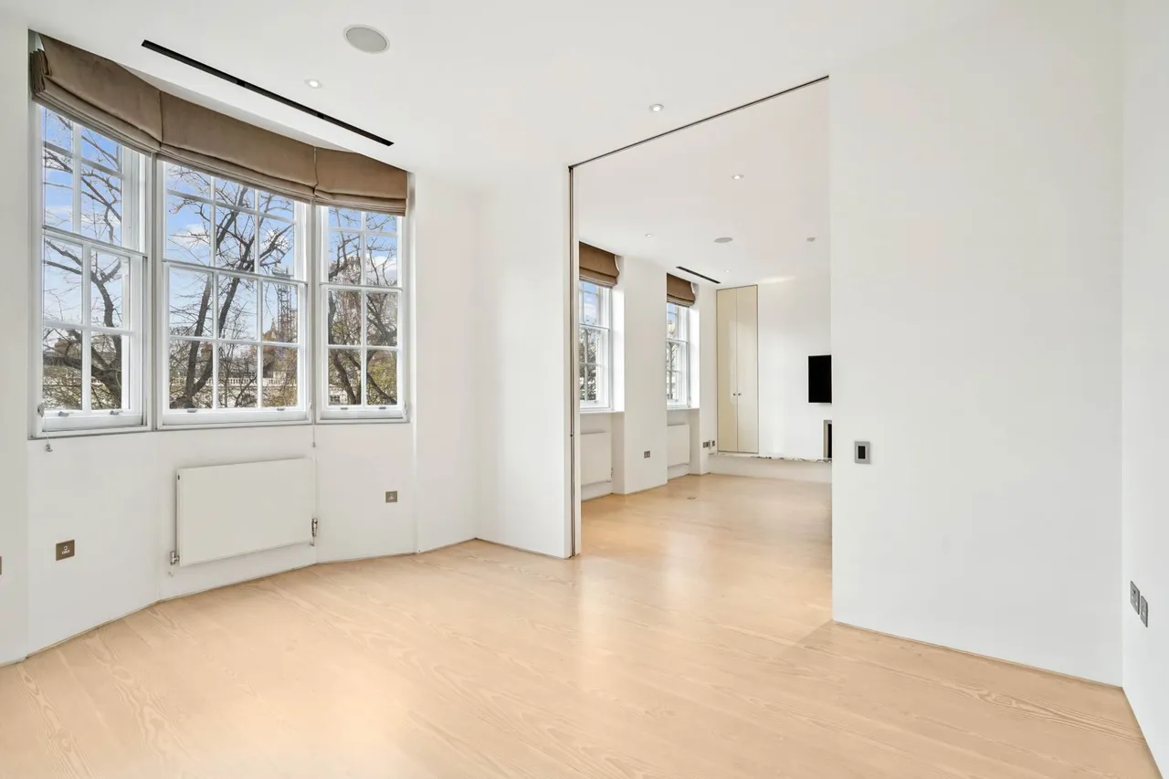 Fulham Road, Chelsea, SW3 6RL, photo 2