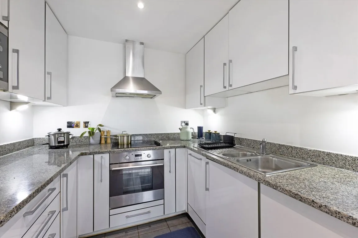 Westgate Apartments, London, photo 3