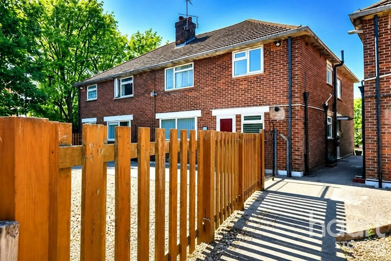 Hitchin Road, Luton, LU2, photo 8