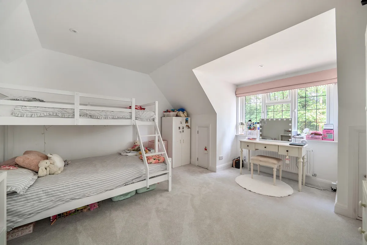 Woking, GU22, photo 15