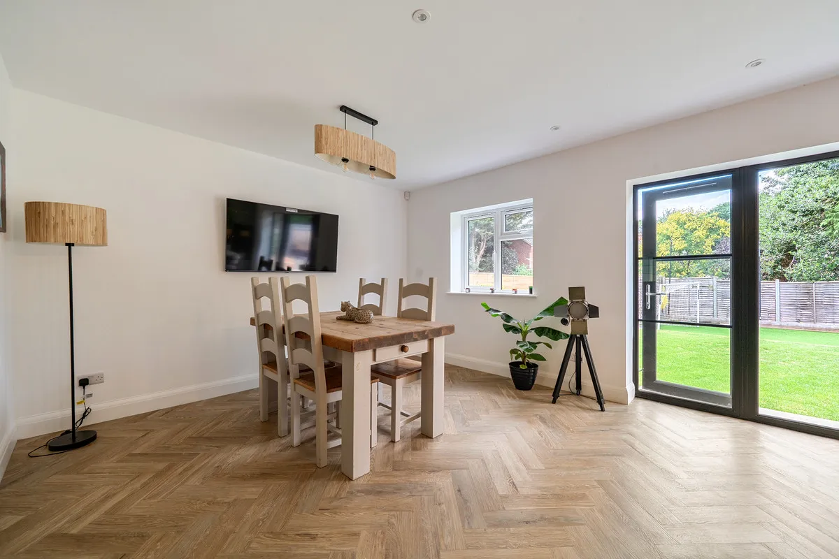 Woking, GU22, photo 7