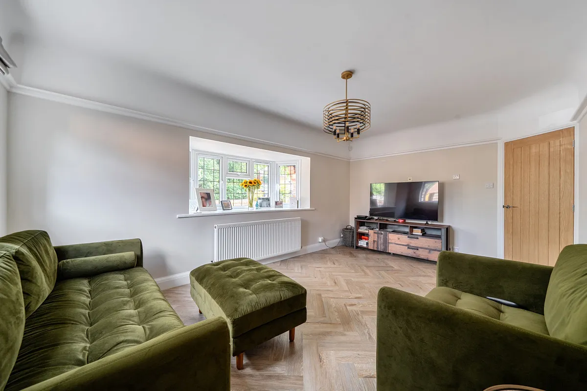 Woking, GU22, photo 4