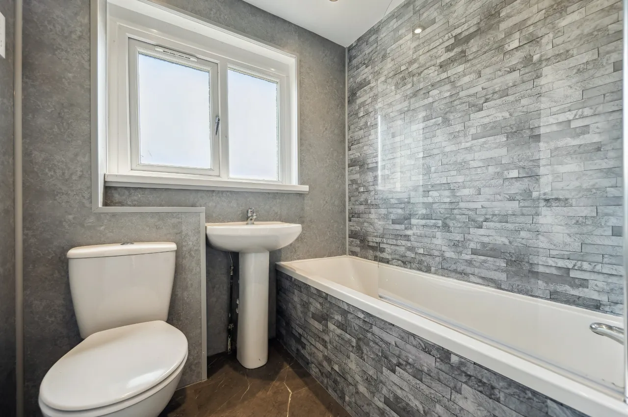Waukglen Avenue, Glasgow, G53, photo 14
