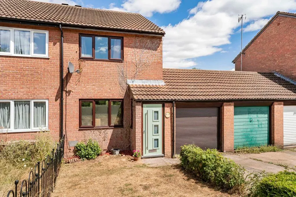 2 bed property for sale — Downland, Two Mile Ash, Milton Keynes, Buckinghamshire, MK8 8HZ