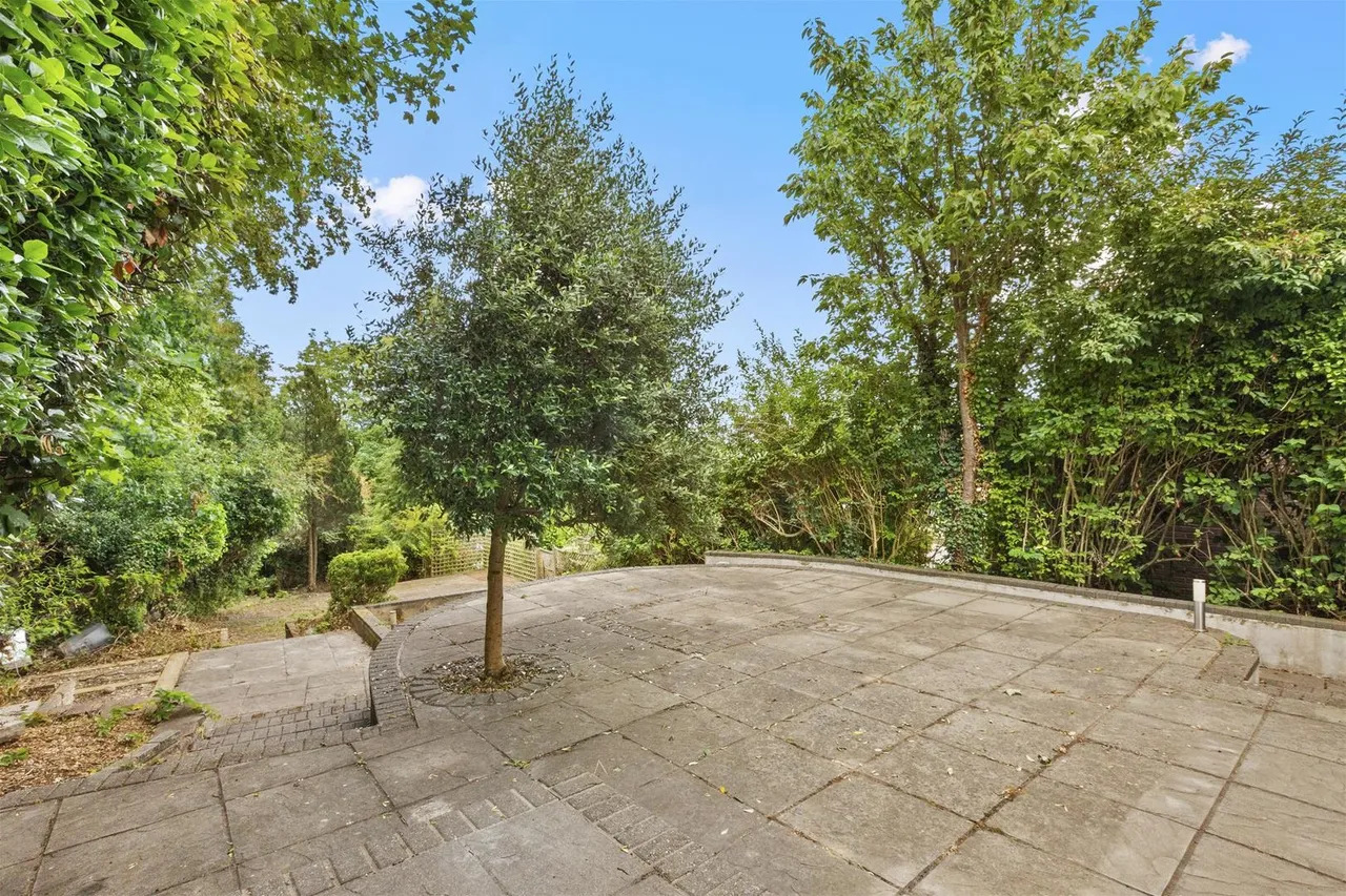 Totteridge Road, High Wycombe, HP13, photo 12