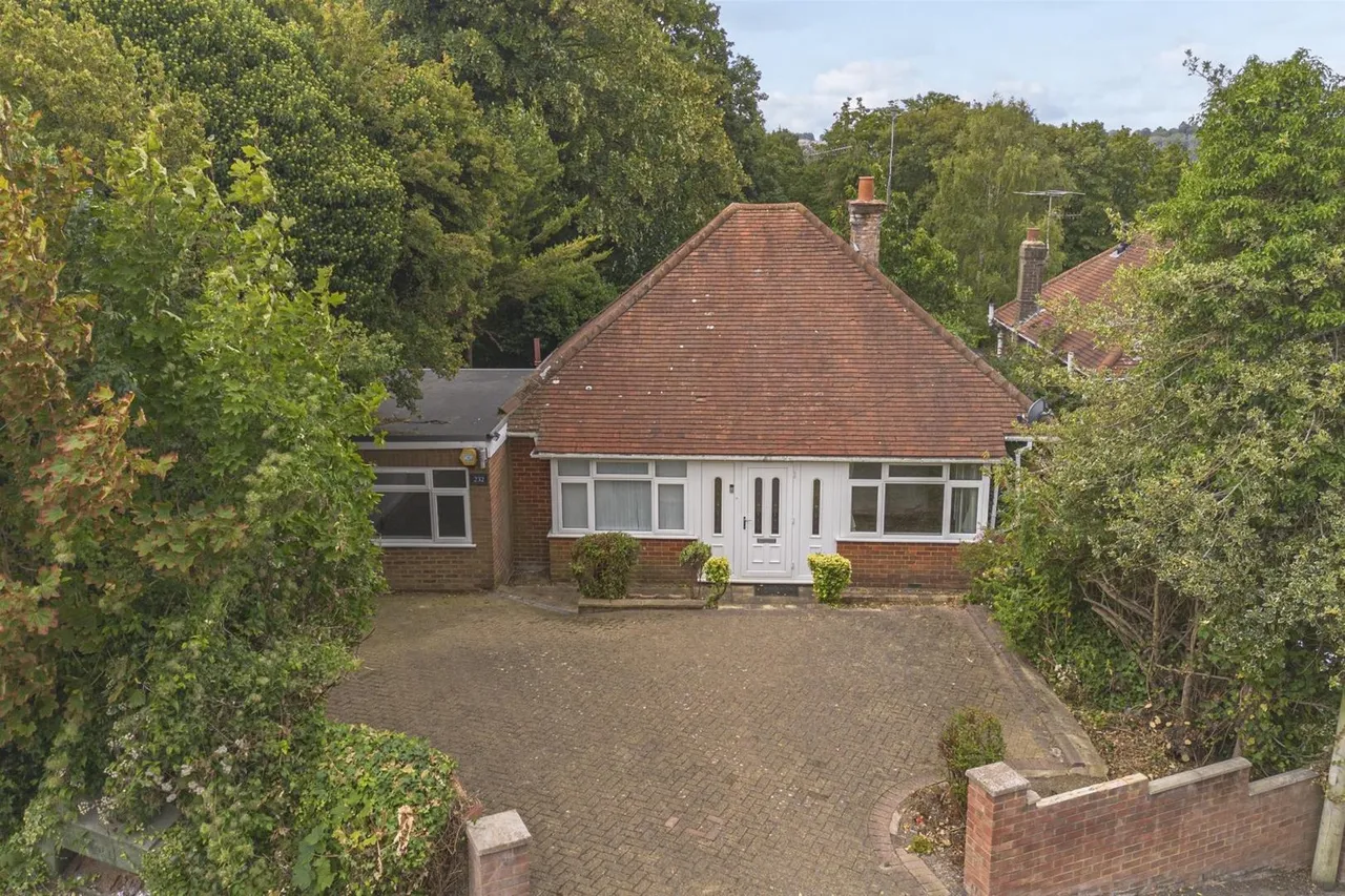 Totteridge Road, High Wycombe, HP13, photo 18