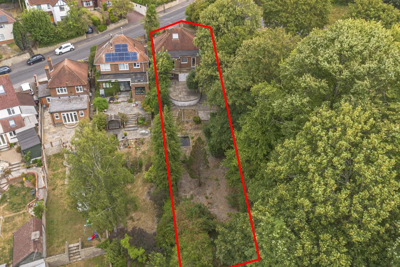 Totteridge Road, High Wycombe, HP13, photo 2