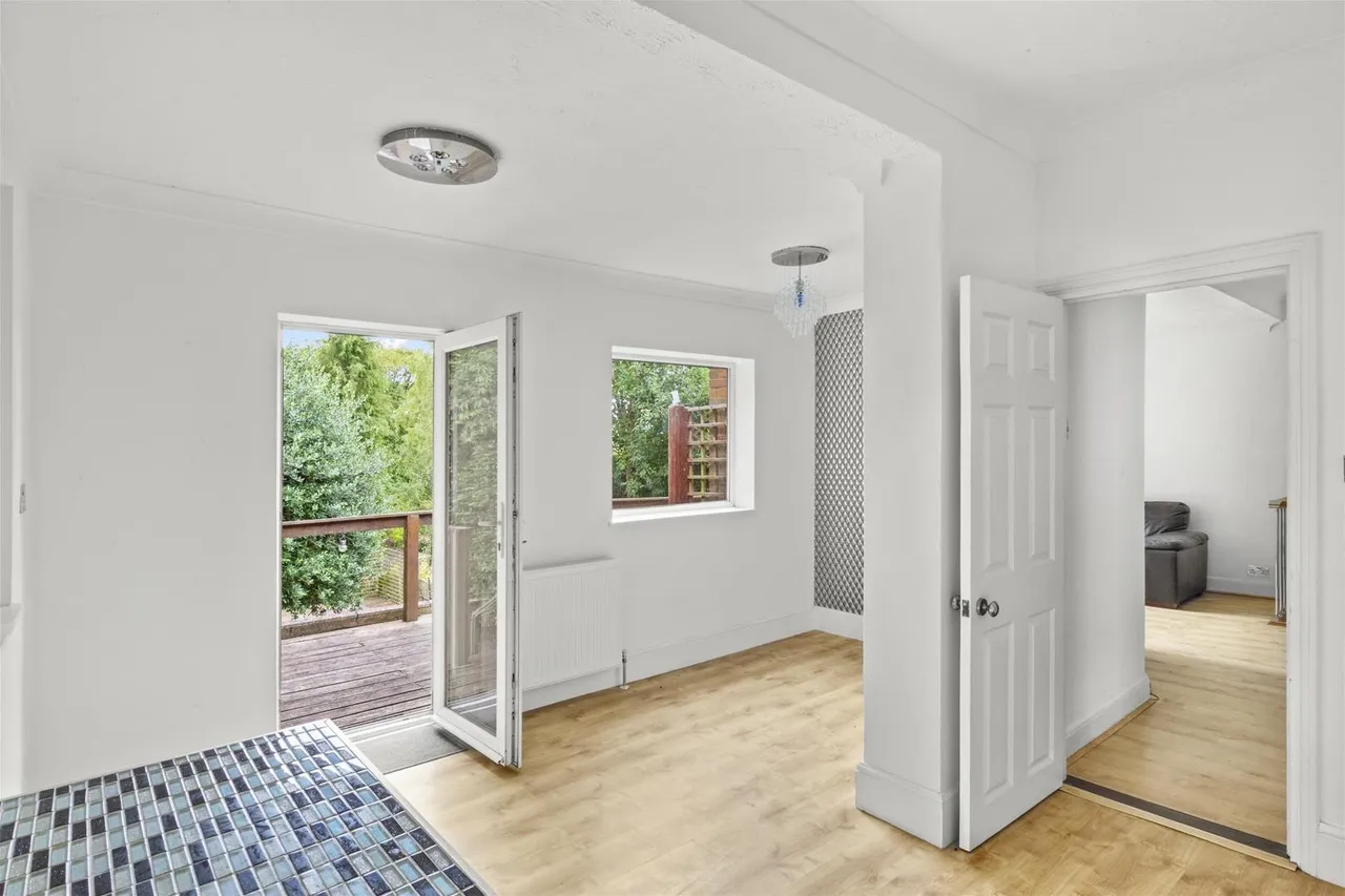 Totteridge Road, High Wycombe, HP13, photo 4
