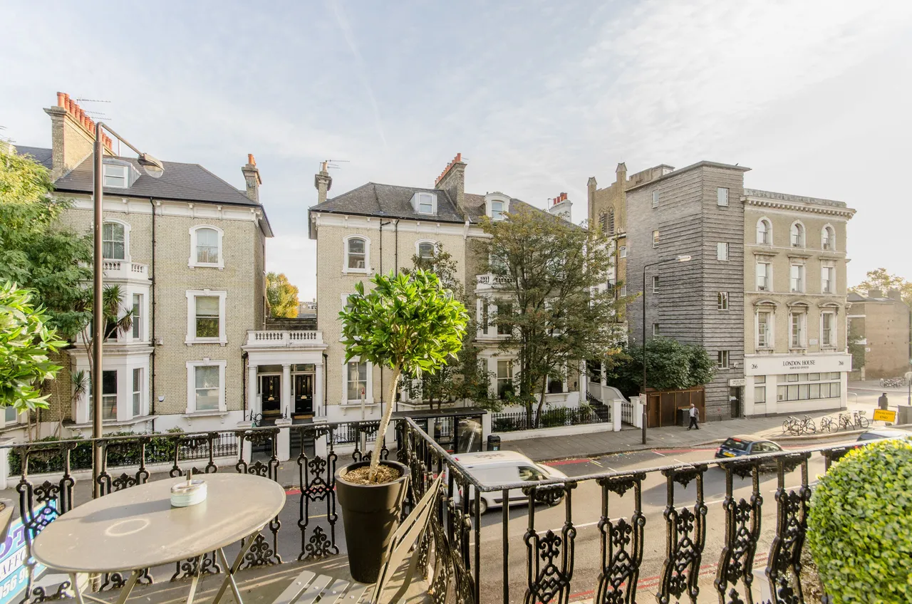 Flat 2, 6 Redcliffe Gardens, London, photo 4