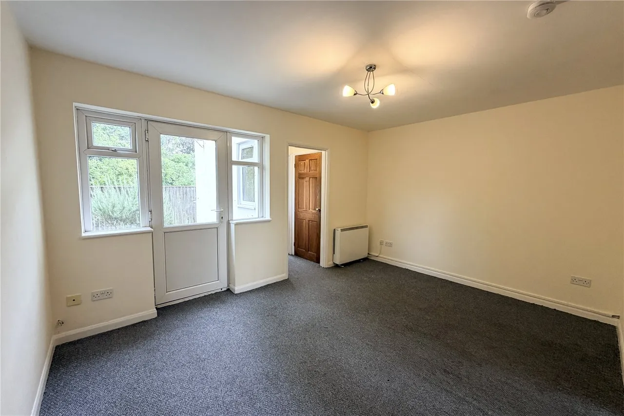 Edington, photo 6