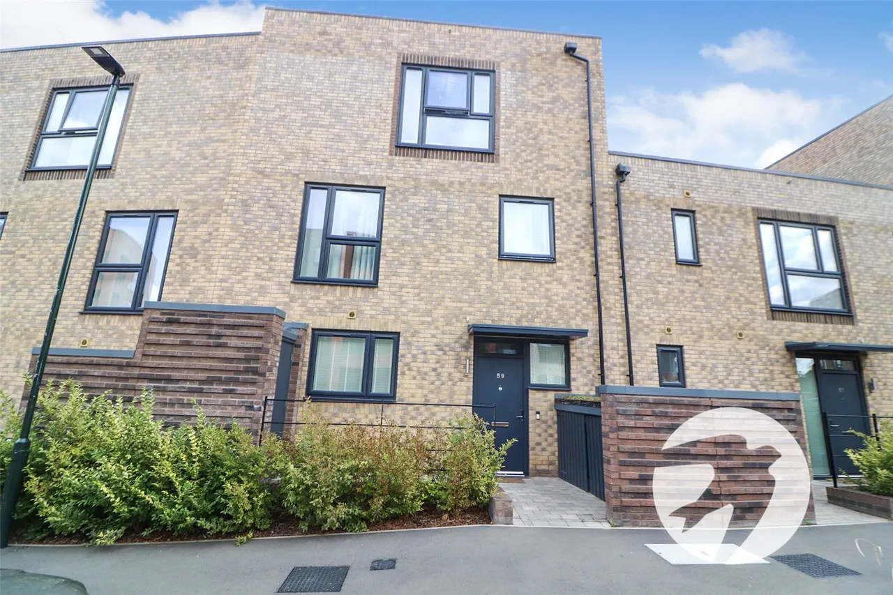 3 bed house for sale, Sandy Road, Erith, DA8