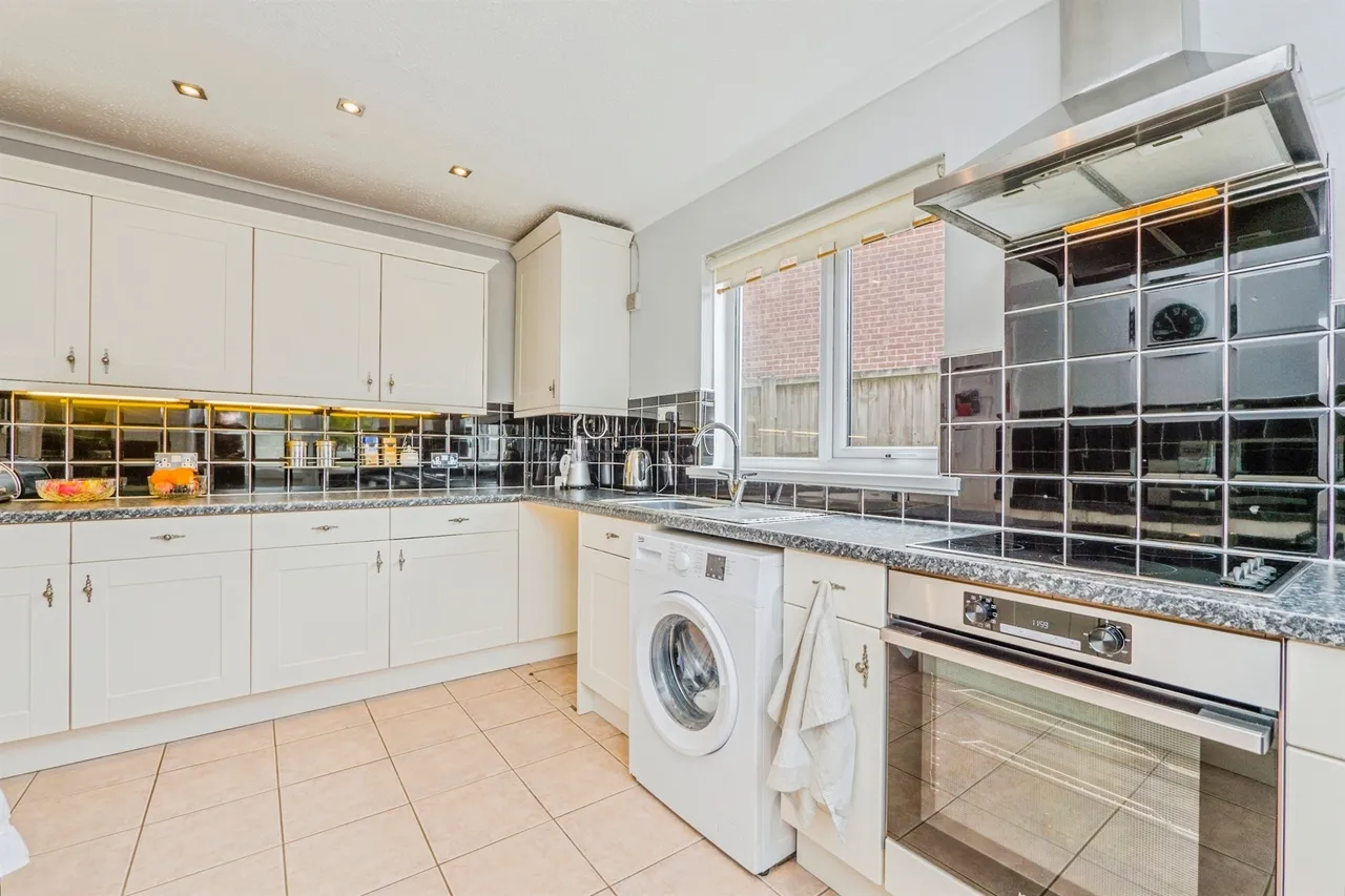 Wyon Close, Llandaff, Cardiff, photo 7