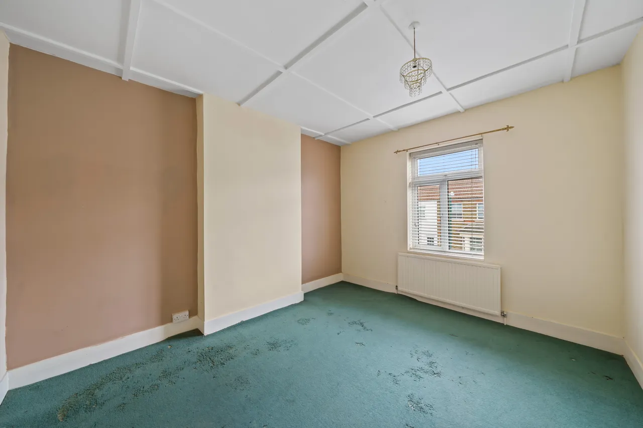 Longfellow Road, WORCESTER PARK, Surrey, Worcester Park, KT48BA, photo 10