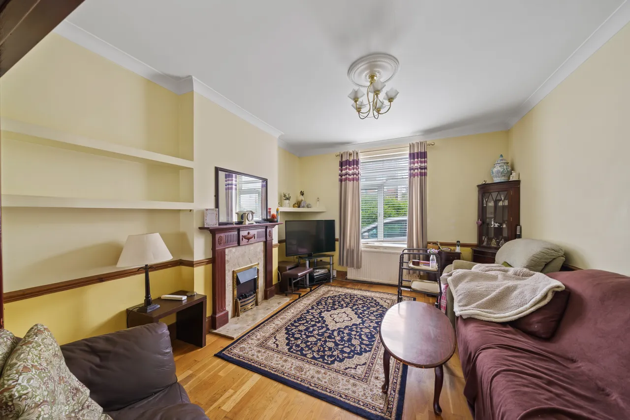 Longfellow Road, WORCESTER PARK, Surrey, Worcester Park, KT48BA, photo 3