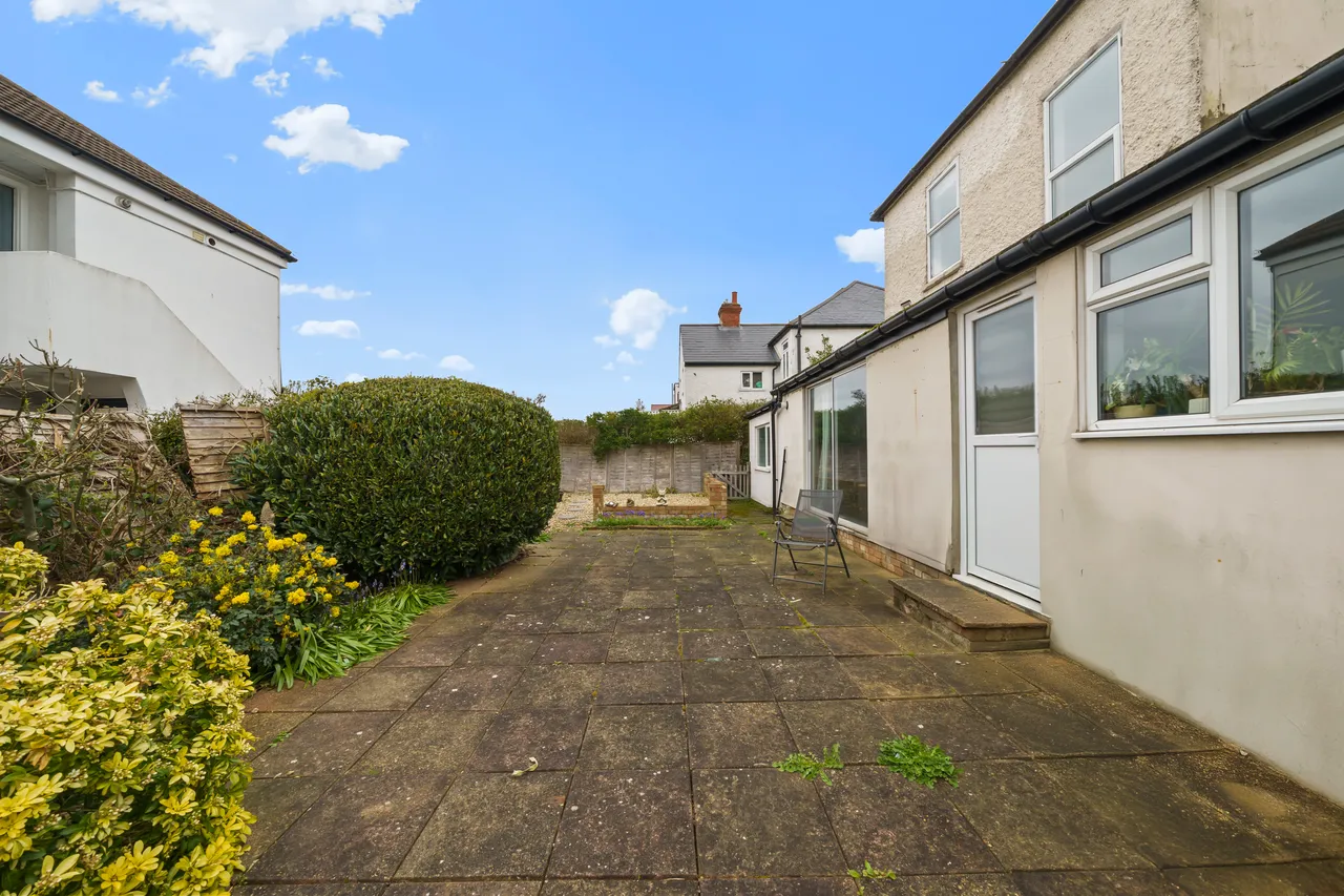 Longfellow Road, WORCESTER PARK, Surrey, Worcester Park, KT48BA, photo 14